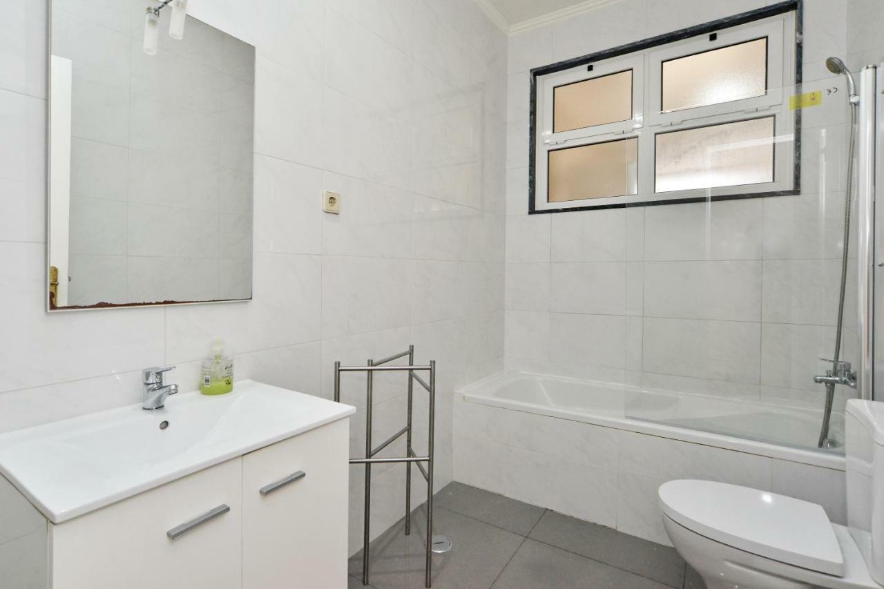Guest House Avenida Lisbon Exterior photo